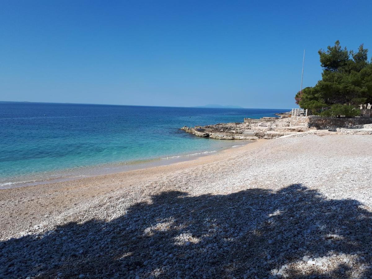 On The Beach Ivan Dolac Exterior photo
